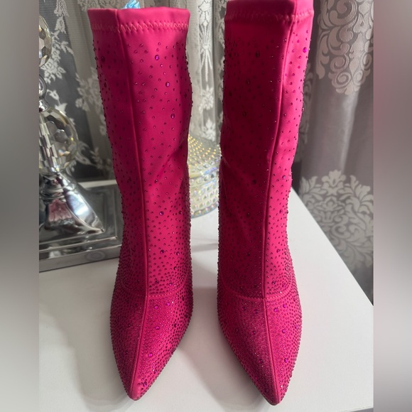 Boots - Picture 1 of 10